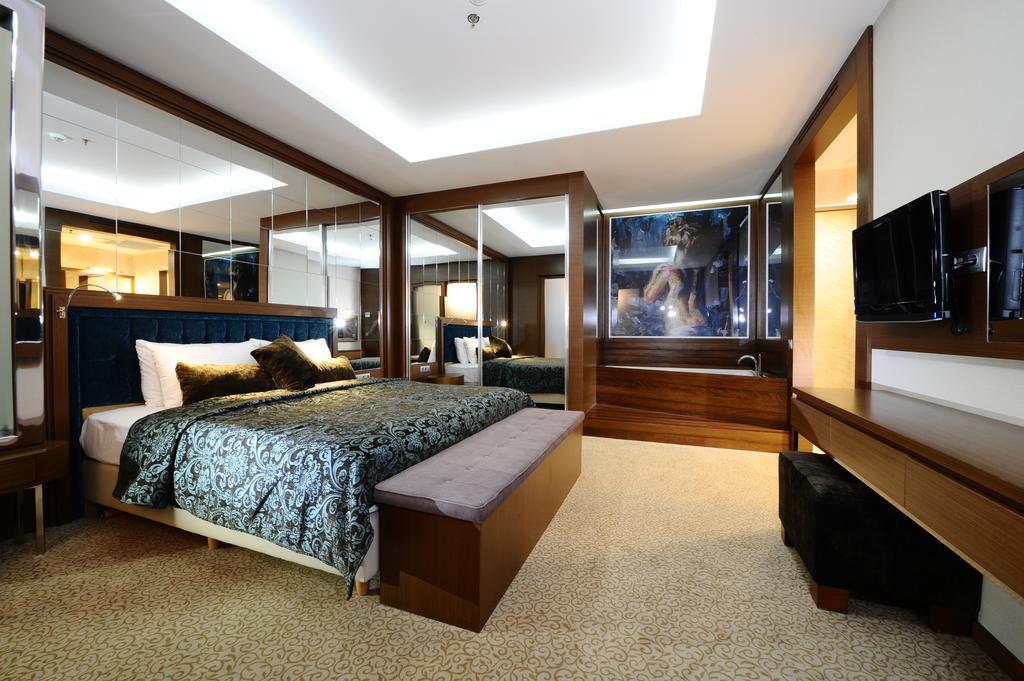 מלון Ramada By Wyndham פודגוריצה