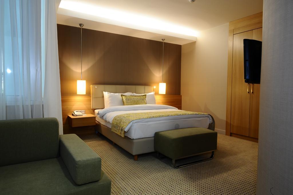 Ramada By Wyndham 4* Podgorica