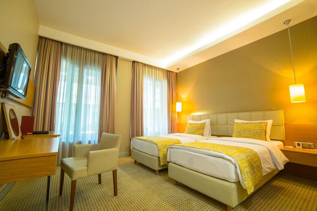 Ramada By Wyndham 4*